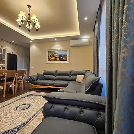 Luxury Guests *